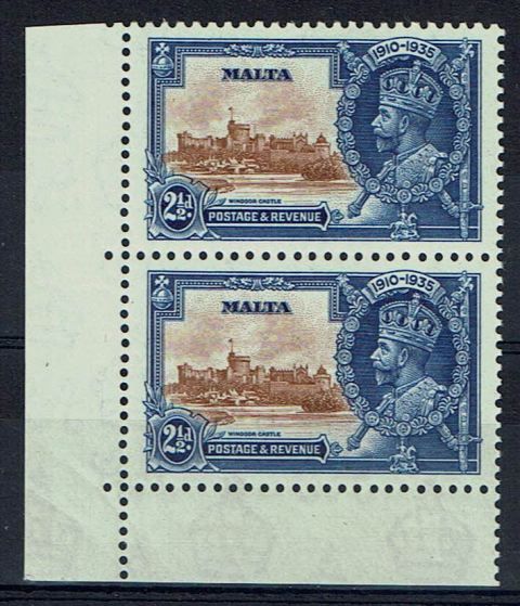 Image of Malta SG 211/211a UMM British Commonwealth Stamp